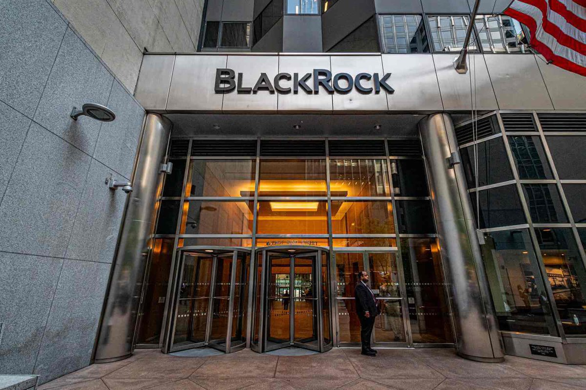$11.5 Trillion BlackRock Buys 2660 BTC for $218 Million, Labels Bitcoin as Emerging Global Monetary Alternative