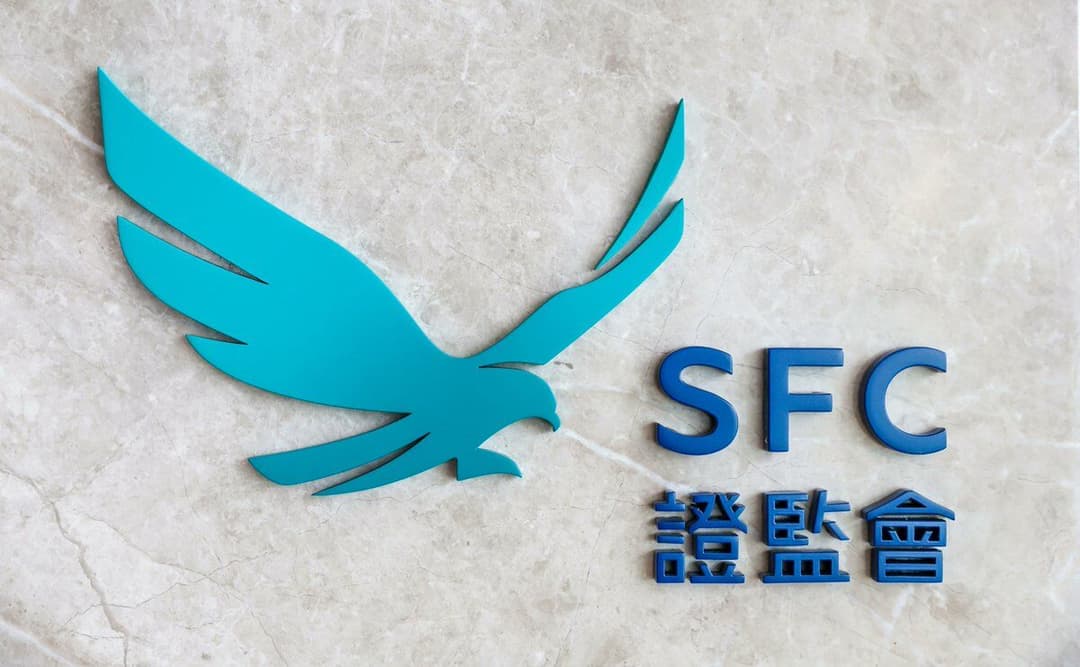 Hong Kong SFC Allows Licensed Crypto Platforms and Funds to Offer Staking with Safeguards