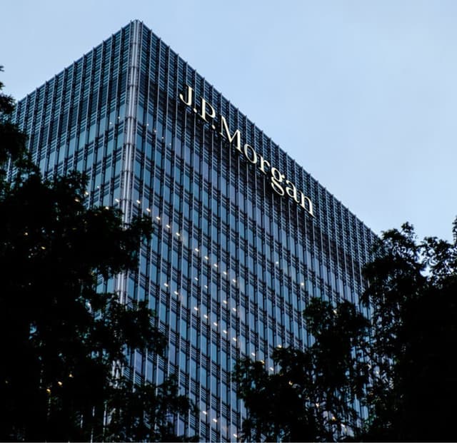 JPMorgan Says Bitcoin Undervalued Versus Gold as Volatility Hits Record Low