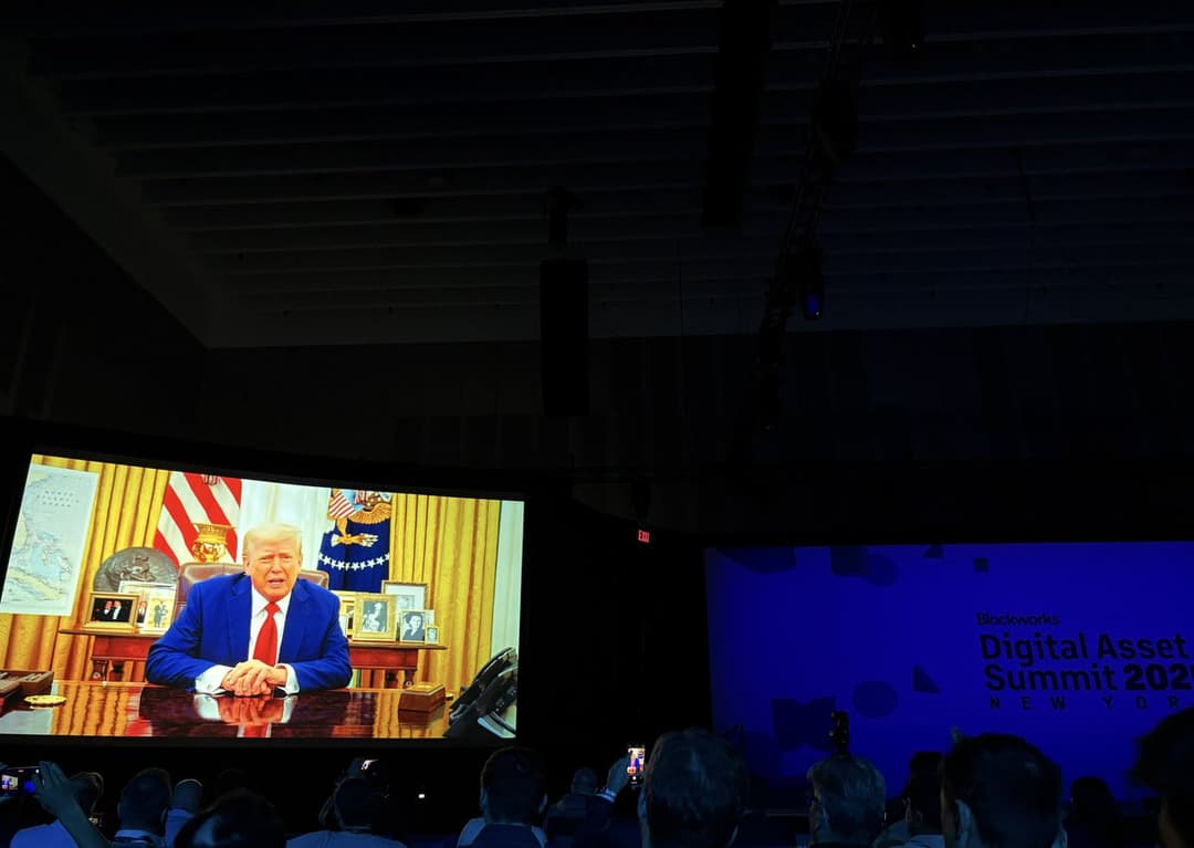 Trump Declares U.S. 'Undisputed Bitcoin Superpower' at New York Summit, Pushes for Stablecoin Legislation