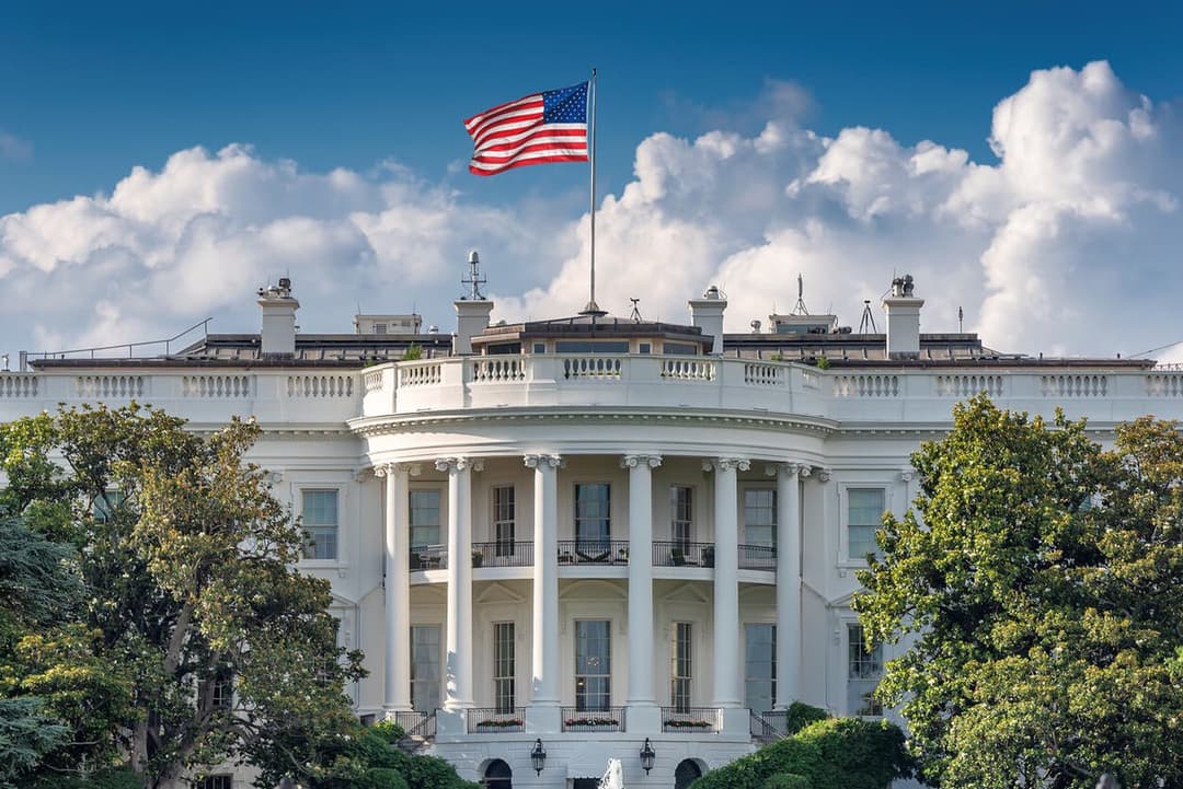 White House Confirms Trump Decision on Tariffs, Assures Wall Street Will Be Just Fine; Positive Outlook for Bitcoin