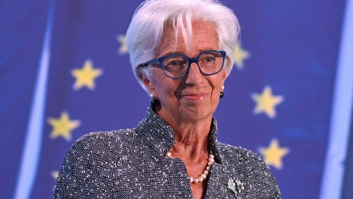 ECB's Lagarde Urges EU to Launch CBDC by October, Develop Own Payment Systems Amid €3 Trillion Potential