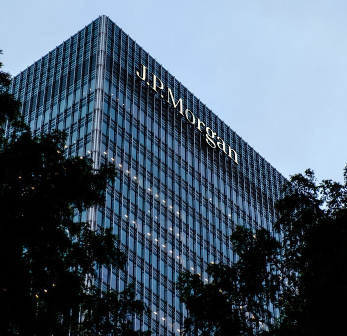 JPMorgan Says Bitcoin Undervalued Versus Gold as Volatility Hits Record Low